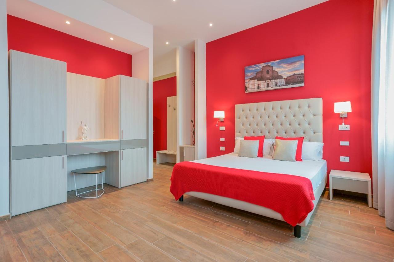 Bed and Breakfast Attico Di Via D'Azeglio Болонья Экстерьер фото