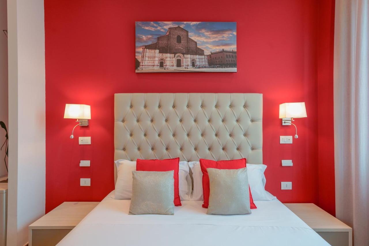 Bed and Breakfast Attico Di Via D'Azeglio Болонья Экстерьер фото