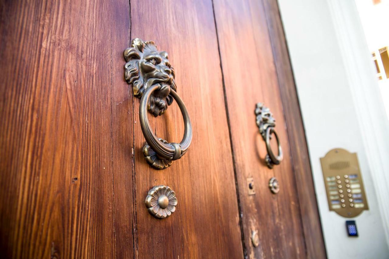 Bed and Breakfast Attico Di Via D'Azeglio Болонья Экстерьер фото